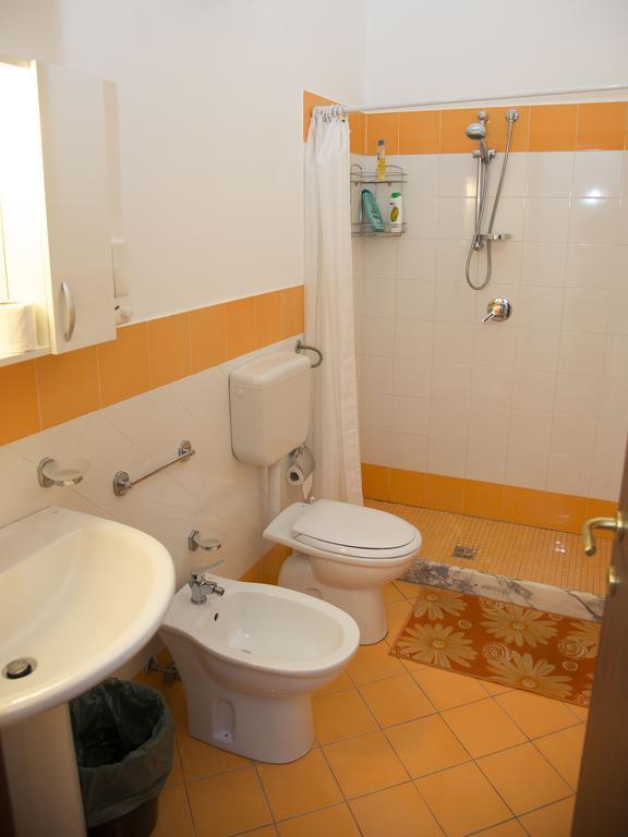 Case Saniela Terrasini Bagian luar foto